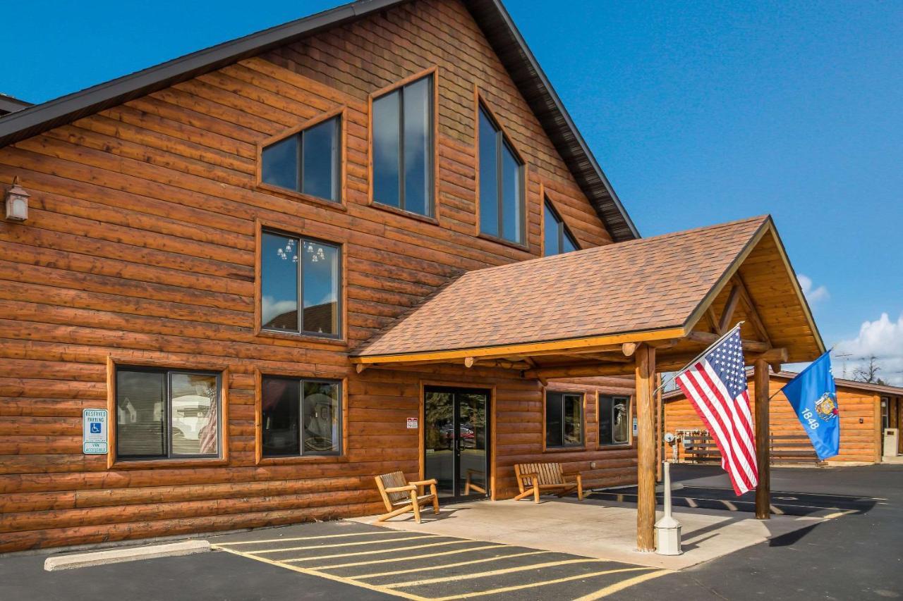 Econo Lodge Rice Lake Екстер'єр фото