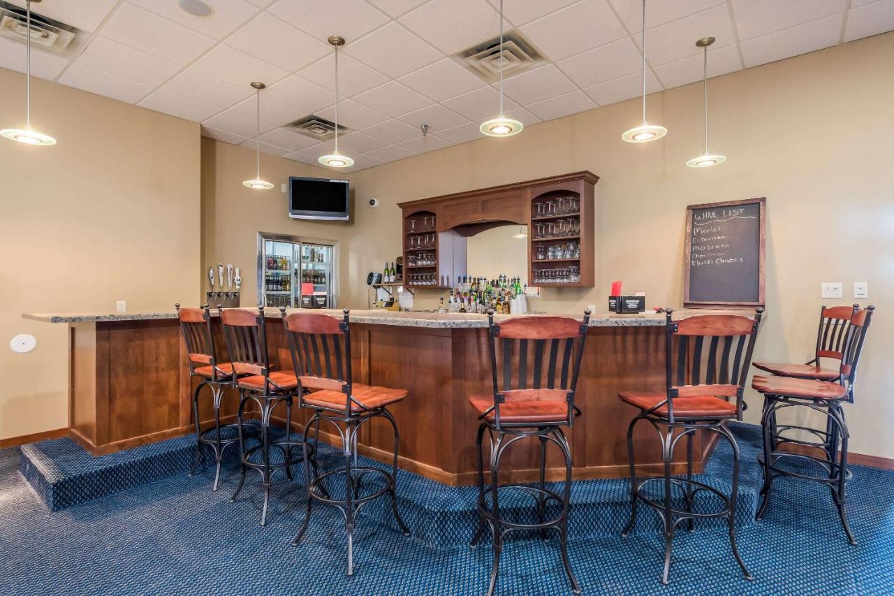Econo Lodge Rice Lake Екстер'єр фото