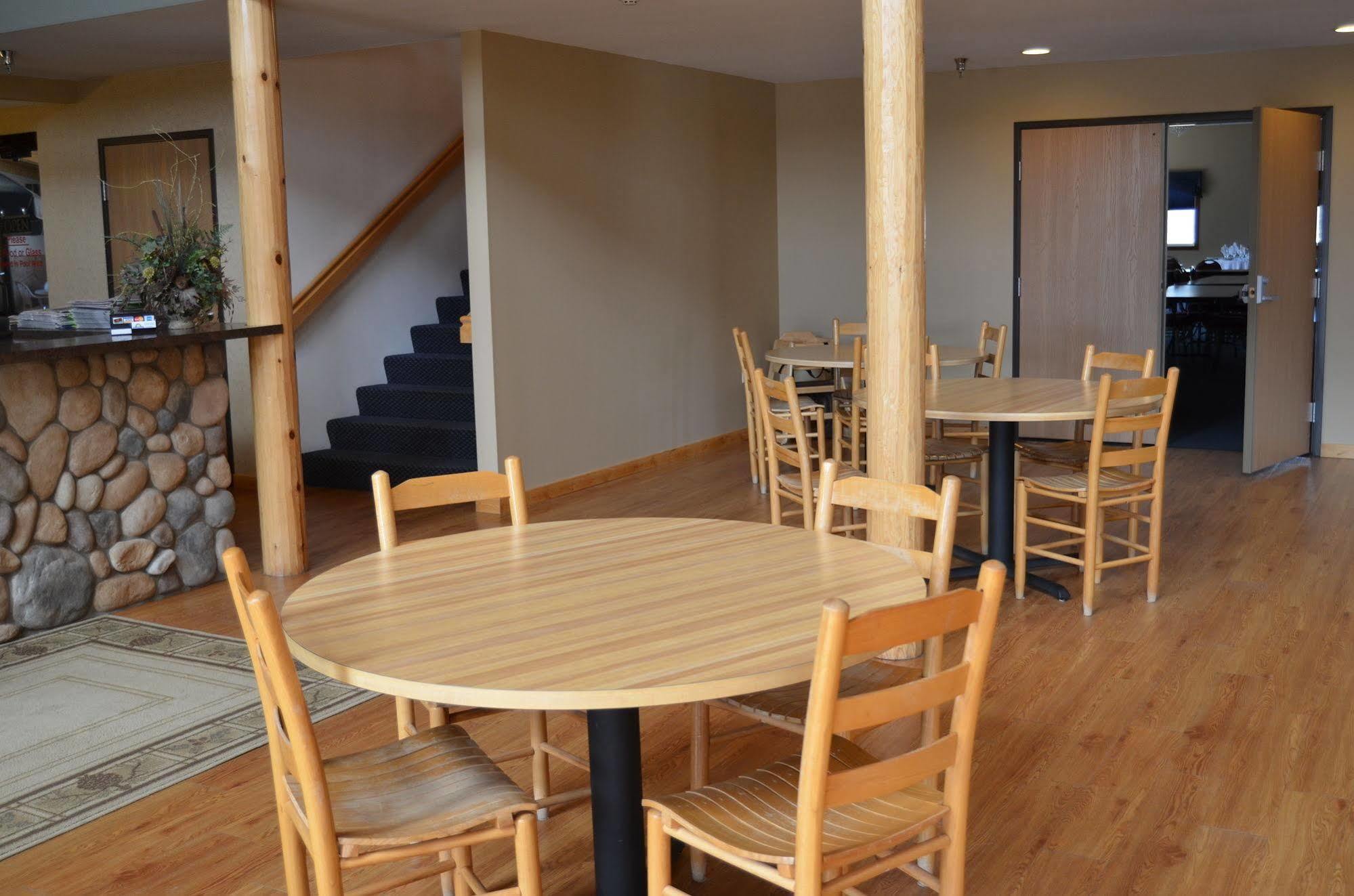 Econo Lodge Rice Lake Екстер'єр фото
