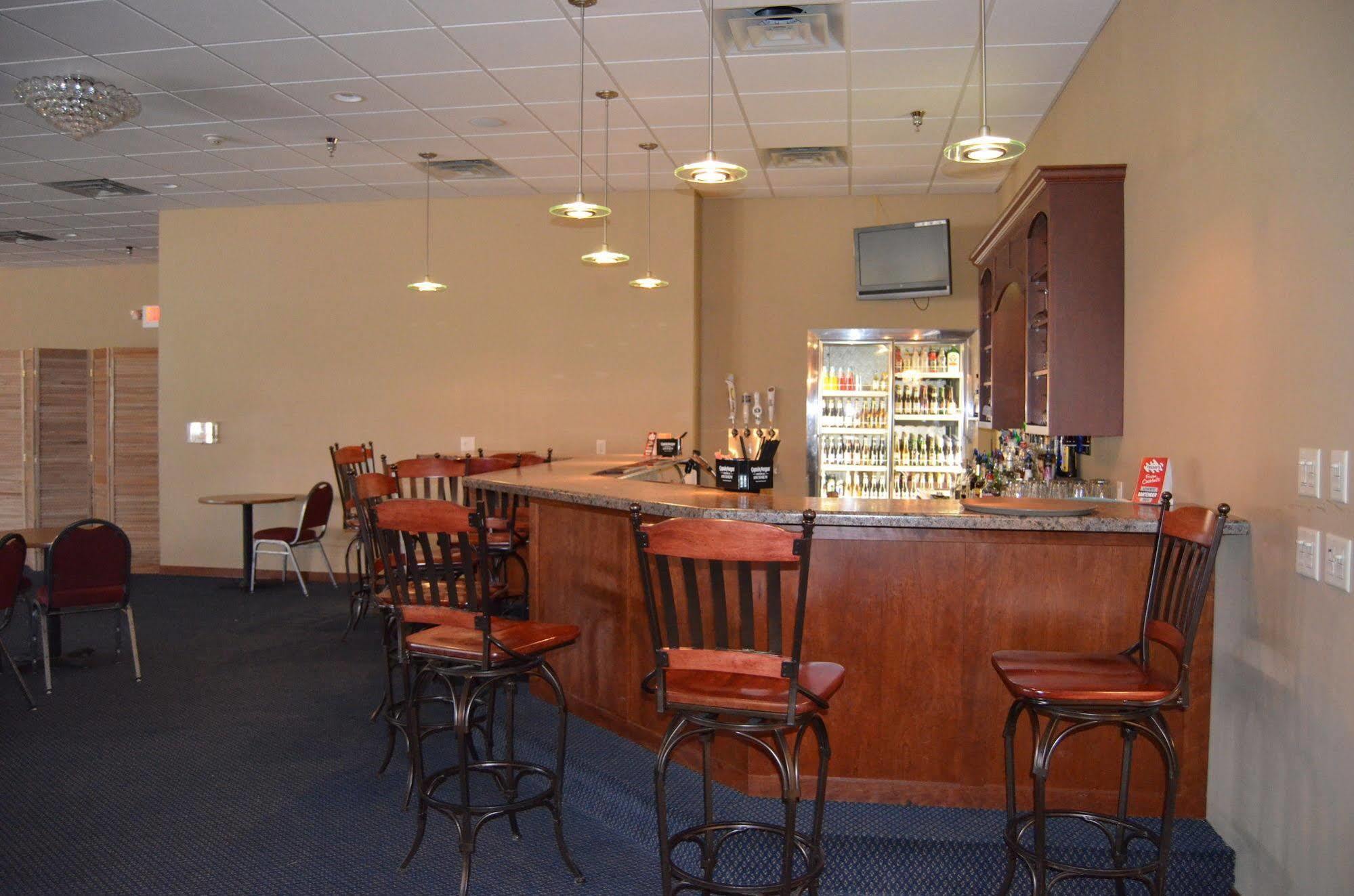 Econo Lodge Rice Lake Екстер'єр фото